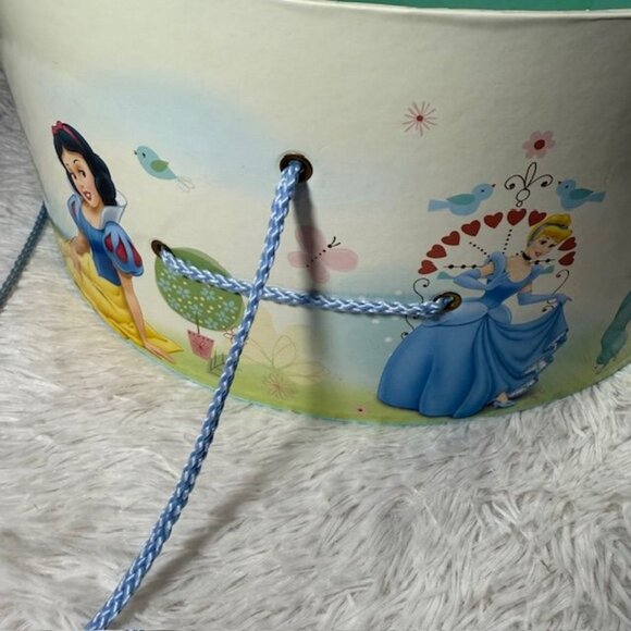 Disney Tri-Coastal Design Disney Princess XLarge Round Corded Hat/Storage Box - Picture 9 of 15